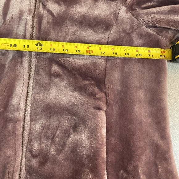 32 Degrees Heat - plush faux fur jacket. Size XL - Picture 3 of 6